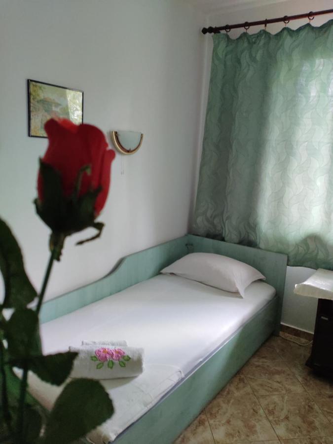 Две Сестри Lozenec Kültér fotó